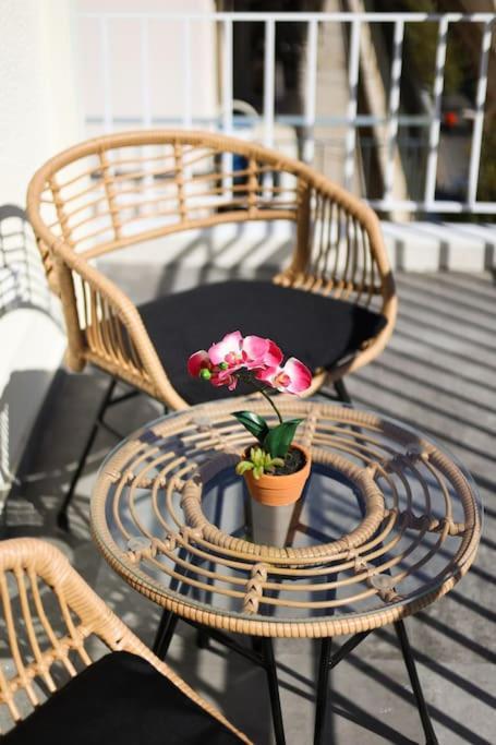 Blue Delta Apartment Palaio Faliro Athens Ngoại thất bức ảnh