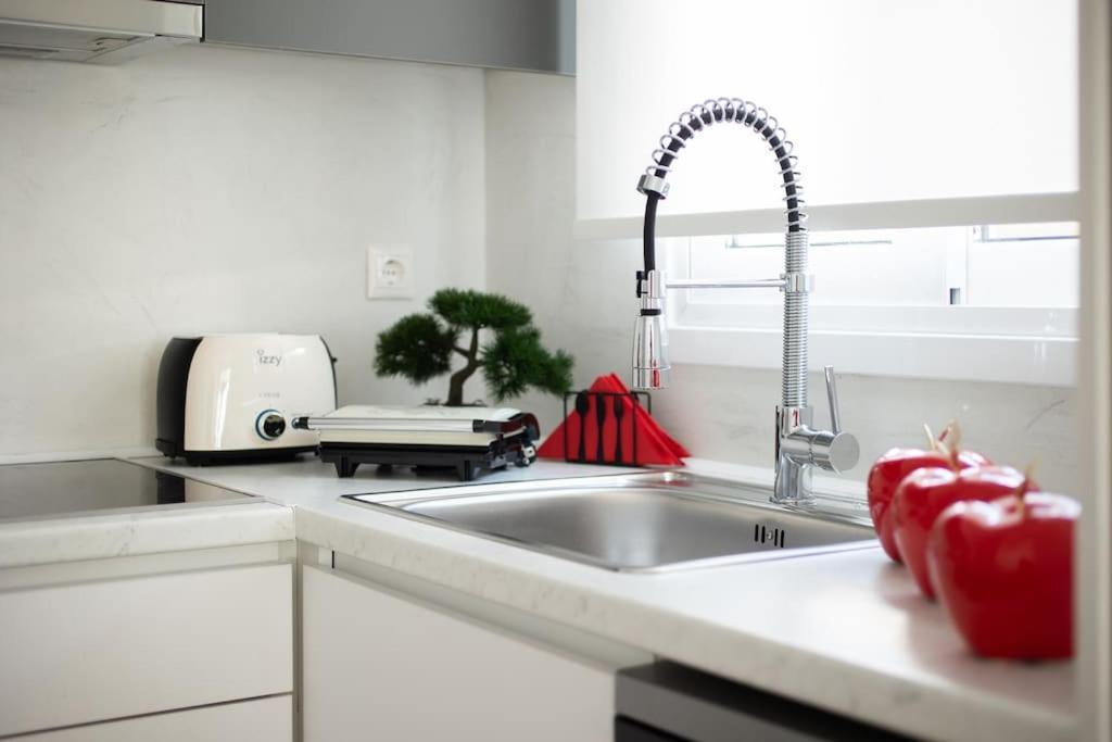 Blue Delta Apartment Palaio Faliro Athens Ngoại thất bức ảnh