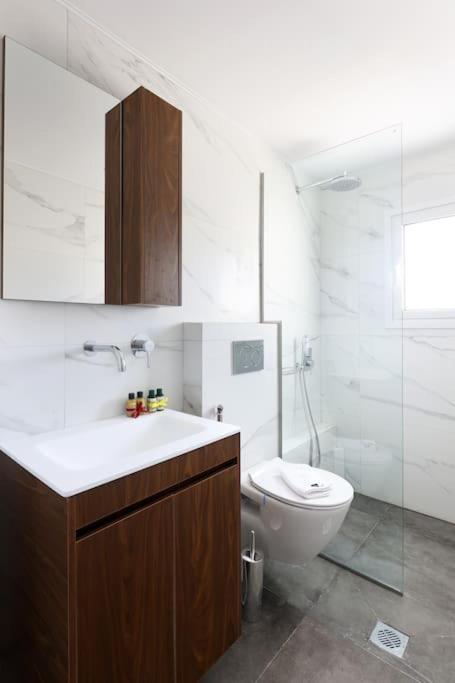 Blue Delta Apartment Palaio Faliro Athens Ngoại thất bức ảnh